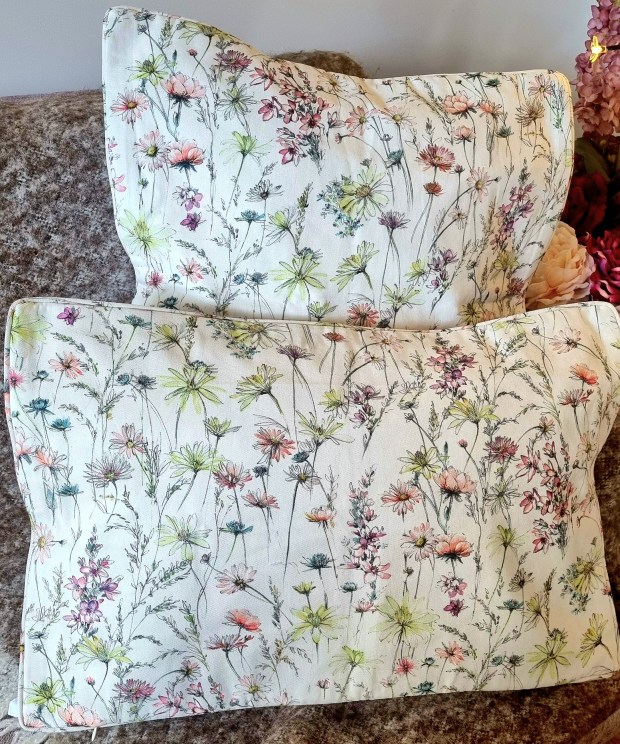 Marie Blossom Cushion