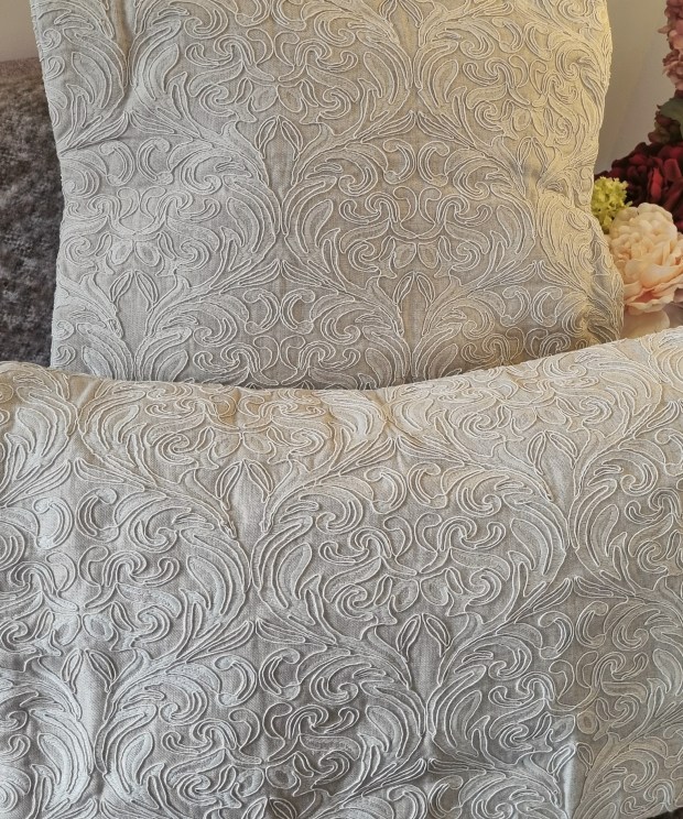 Isla Cushion